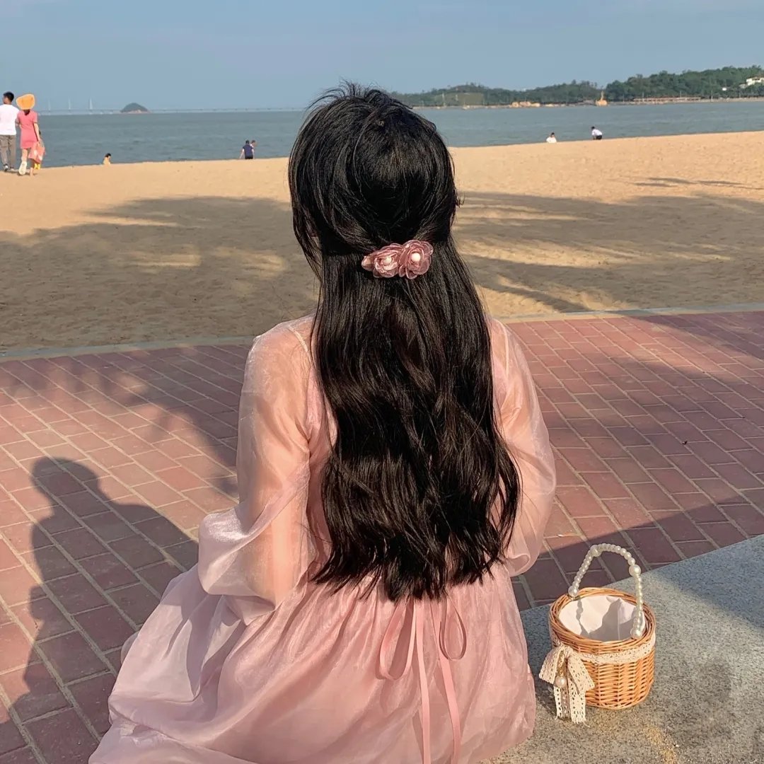 中原女警